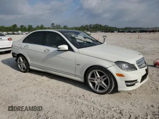 2012 Mercedes-Benz C 250 Sport z VIN WDDGF4HB0CA609006, wystawiony jako Copart lot #53737835 z przebiegiem 169 890 mil mil oraz Szkoda całkowita • Salvage title. Historia ofert i sprzedaży dostępna na DreamBid. Obrazek 4.
