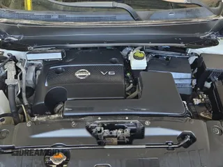 2014 Nissan Pathfinder S with VIN 5N1AR2MM5EC711181, listed as a IAAI auction lot 42665593 with 205,546 mi miles and . Bid and sale history available at DreamBid. Image 19.