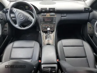 2007 Mercedes-Benz C 230 Sport с VIN WDBRF52H47F928874, выставлен на аукционе Copart как лот 60215445 с пробегом 150 427 миль миль и Списание • Salvage title. История ставок и продаж доступна на DreamBid. Изображение 8.