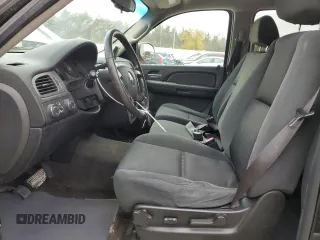2009 Chevrolet Suburban LT with VIN 1GNFK16309J123873, listed as a Copart auction lot 78996054 with 289,840 mi miles and Non Repairable. Bid and sale history available at carsss.com. Image 7.