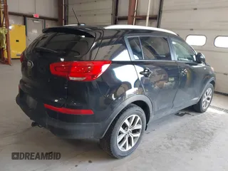 2016 Kia Sportage LX with VIN KNDPBCAC4G7847334, listed as a IAAI auction lot 41822803 with 86,595 mi miles and . Bid and sale history available at carsss.com. Image 4.