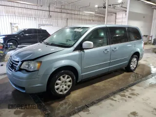 2009 Chrysler Town & Country LX with VIN 2A8HR44E49R527475, listed as a Copart auction lot 52626605 with 182,688 mi miles and Salvage Title. Bid and sale history available at carsss.com. Image 1.