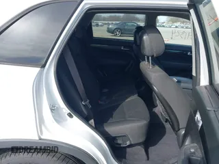 2014 Kia Sorento LX with VIN 5XYKTCA63EG545549, listed as a IAAI auction lot 41841324 with 173,813 mi miles and . Bid and sale history available at carsss.com. Image 8.