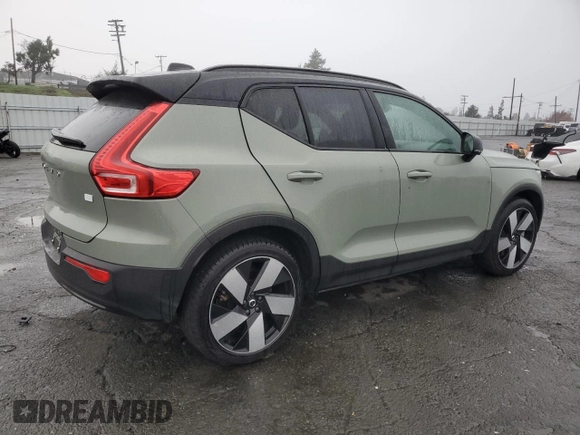 2023 Volvo XC40 Ultimate with VIN YV4ED3UM4P2082268, listed as a Copart auction lot 86438864 with 59,922 mi miles and Salvage title. Bid and sale history available at DreamBid. Image 3.