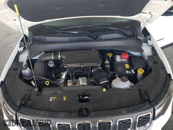 2025 Jeep Compass Latitude with VIN 3C4NJDBNXST547107, listed as a Copart auction lot 56147275 with 8,460 mi miles and Salvage title. Bid and sale history available at DreamBid. Image 11.