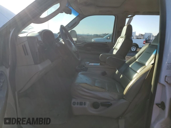 2007 Ford F-350 XL with VIN 1FTWW31P07EA05380, listed as a Copart auction lot 42838425 with 298,926 mi miles and Clean title. Bid and sale history available at DreamBid. Image 7.