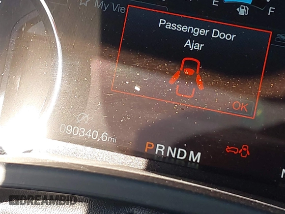 2019 Ford Expedition Limited with VIN 1FMJU1KT3KEA13543, listed as a IAAI auction lot 41130655 with 90,340 mi miles. Bid and sale history available at carsss.com. Image 15.