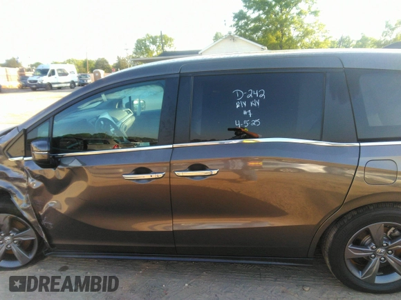 2022 Honda Odyssey EX with VIN 5FNRL6H59NB019950, listed as a IAAI auction lot 42070655 with 24,863 mi miles and . Bid and sale history available at DreamBid. Image 14.