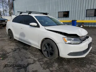 2013 Volkswagen Jetta Sedan SE with VIN 3VWDP7AJ6DM282674, listed as a Copart auction lot 87274694 with 147,008 mi miles and Salvage Title. Bid and sale history available at carsss.com. Image 4.