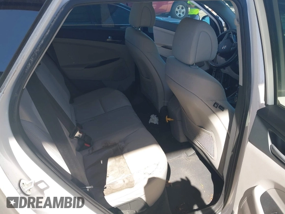2017 Hyundai Tucson SE with VIN KM8J23A45HU328404, listed as a IAAI auction lot 41695180 with 120,458 mi miles. Bid and sale history available at carsss.com. Image 8.