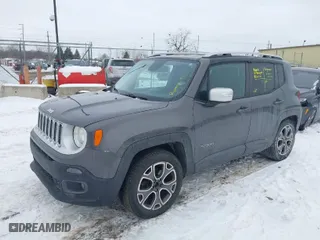 2016 Jeep Renegade Limited with VIN ZACCJADT5GPD52371, listed as a IAAI auction lot 41637114 with 175,162 mi miles. Bid and sale history available at carsss.com. Image 2.