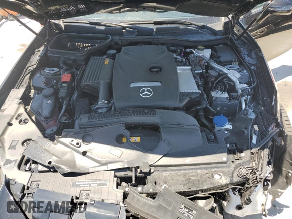 2019 Mercedes-Benz SLC 300 z VIN WDDPK3JA3KF160252, wystawiony jako Copart lot #57570755 z przebiegiem 6 471 mil mil oraz Szkoda całkowita • Salvage title. Historia ofert i sprzedaży dostępna na DreamBid. Obrazek 11.