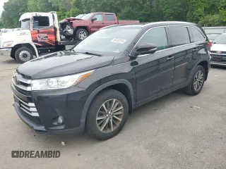 2017 Toyota Highlander XLE with VIN 5TDJZRFH5HS477446, listed as a Copart auction lot 60132215 with 58,830 mi miles and Salvage title. Bid and sale history available at DreamBid. Image 1.