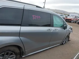 2024 Toyota Sienna XLE with VIN 5TDYRKEC3RS193861, listed as a IAAI auction lot 41567890 with 18,630 mi miles. Bid and sale history available at carsss.com. Image 13.