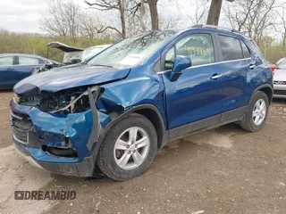 2019 Chevrolet Trax LT z VIN 3GNCJLSB1KL281331, wystawiony jako IAAI lot #41944818 z przebiegiem 119 314 mil mil oraz . Historia ofert i sprzedaży dostępna na DreamBid. Obrazek 6.