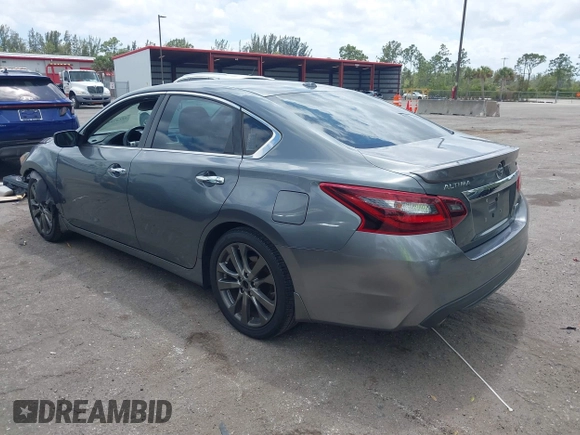 2018 Nissan Altima SV with VIN 1N4AL3AP8JC187535, listed as a IAAI auction lot 42147688 with 71,089 mi miles and . Bid and sale history available at carsss.com. Image 3.