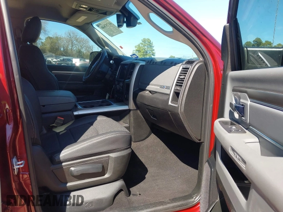 2018 Ram 2500 Big Horn with VIN 3C6UR5DJ2JG315295, listed as a IAAI auction lot 41757646 with 77,650 mi miles. Bid and sale history available at carsss.com. Image 5.