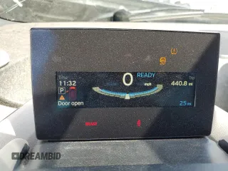 2015 BMW i3 с VIN WBY1Z4C55FV500738, выставлен на аукционе Copart как лот 58325715 с пробегом Не указан миль и Списание • Salvage title. История ставок и продаж доступна на DreamBid. Изображение 9.