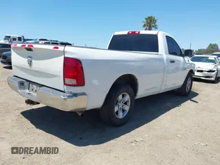 2017 Ram 1500 Tradesman z VIN 3C6JR6DT8HG542110, wystawiony jako IAAI lot #42201128 z przebiegiem 141 860 mil mil oraz . Historia ofert i sprzedaży dostępna na DreamBid. Obrazek 4.