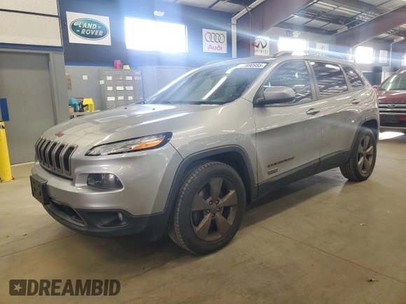 2016 Jeep Cherokee Latitude with VIN 1C4PJMCB7GW277235, listed as a Copart auction lot 87890955 with 226,497 mi miles and Salvage title. Bid and sale history available at DreamBid. Image 1.