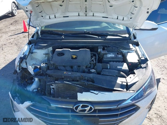2019 Hyundai Elantra SE with VIN 5NPD74LF4KH439714, listed as a IAAI auction lot 38639758 with 134,437 mi miles. Bid and sale history available at carsss.com. Image 10.