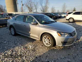 2013 Volkswagen Passat SE w/Sunroof & Nav with VIN 1VWBP7A34DC054196, listed as a Copart auction lot 51770695 with 231,922 mi miles and Clean Title. Bid and sale history available at carsss.com. Image 4.