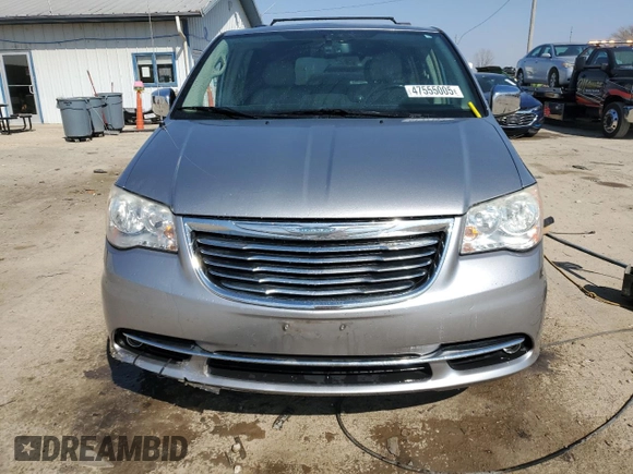 2013 Chrysler Town & Country Touring L with VIN 2C4RC1CG7DR647830, listed as a Copart auction lot 47555005 with 91,284 mi miles and Salvage Title. Bid and sale history available at DreamBid. Image 5.