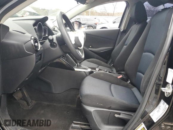 2016 Scion iA z VIN 3MYDLBZV9GY129875, wystawiony jako Copart lot #81368604 z przebiegiem 82 111 mil mil oraz Szkody całkowita. Historia ofert i sprzedaży dostępna na DreamBid. Obrazek 7.