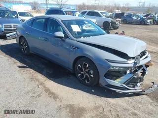2024 Hyundai Sonata SEL with VIN KMHL64JA0RA405238, listed as a IAAI auction lot 41747121 with 8,778 mi miles. Bid and sale history available at carsss.com. Image 1.