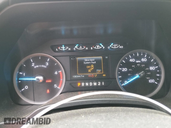2019 Ford F-250 XL with VIN 1FT7X2BT1KEE95571, listed as a Copart auction lot 62677135 with 136,344 mi miles and Salvage title. Bid and sale history available at DreamBid. Image 9.