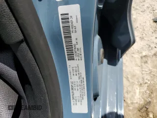 2015 Chrysler 200 S z VIN 1C3CCCBB7FN563423, wystawiony jako Copart lot #57264275 z przebiegiem 106 859 mil mil oraz Szkoda całkowita • Salvage title. Historia ofert i sprzedaży dostępna na DreamBid. Obrazek 12.
