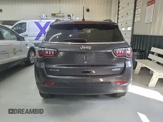 2022 Jeep Compass Altitude with VIN 3C4NJDBB3NT150641, listed as a IAAI auction lot 41976245 with 69,758 mi miles and . Bid and sale history available at carsss.com. Image 1.