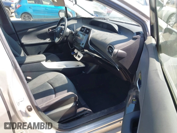 2016 Toyota Prius Four with VIN JTDKARFU9G3004190, listed as a IAAI auction lot 41667279 with 118,216 mi miles. Bid and sale history available at carsss.com. Image 5.