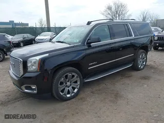 2016 GMC Yukon XL Denali with VIN 1GKS2HKJ8GR139858, listed as a IAAI auction lot 41915183 with 151,830 mi miles. Bid and sale history available at carsss.com. Image 18.