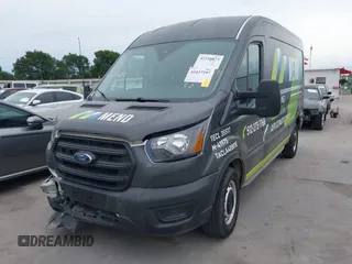 2020 Ford Transit Cargo z VIN 1FTBR1C82LKB46155, wystawiony jako IAAI lot #42437297 z przebiegiem 75 040 mil mil oraz . Historia ofert i sprzedaży dostępna na DreamBid. Obrazek 20.