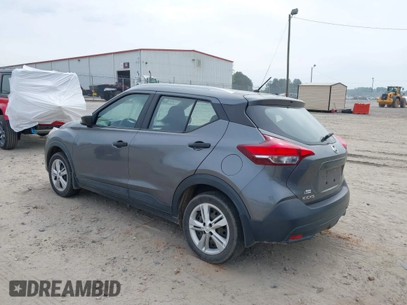 2019 Nissan Kicks SV with VIN 3N1CP5CU1KL534573, listed as a IAAI auction lot 39215072 with 55,489 mi miles. Bid and sale history available at carsss.com. Image 3.