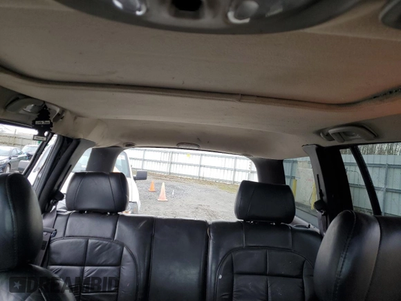 2001 Jeep Grand Cherokee Limited with VIN 1J4GW58N41C714881, listed as a Copart auction lot 49014565 with 158,360 mi miles and Clean Title. Bid and sale history available at carsss.com. Image 11.