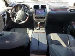 2019 Lexus GX 460 z VIN JTJBM7FX7K5238506, wystawiony jako Copart lot #43565195 z przebiegiem 79 742 mil mil oraz Szkody całkowita. Historia ofert i sprzedaży dostępna na DreamBid. Obrazek 8.