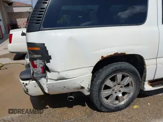 2006 GMC Yukon XL with VIN 1GKFK66UX6J119571, listed as a IAAI auction lot 41929460 with Not provided miles and . Bid and sale history available at DreamBid. Image 6.