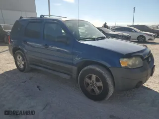 2007 Ford Escape XLS with VIN 1FMYU92Z87KA89317, listed as a Copart auction lot 82531204 with 110,686 mi miles and Salvage Title. Bid and sale history available at carsss.com. Image 4.