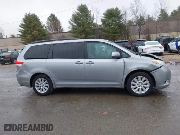2012 Toyota Sienna LE with VIN 5TDJK3DCXCS040253, listed as a IAAI auction lot 41957623 with 164,780 mi miles. Bid and sale history available at carsss.com. Image 13.