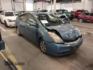 2006 Toyota Prius with VIN JTDKB20U463129691, listed as a IAAI auction lot 40922316 with 301,945 mi miles. Bid and sale history available at carsss.com. Image 1.