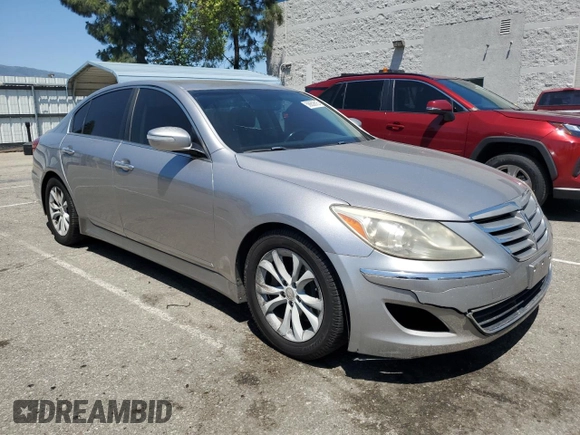 2013 Hyundai Genesis 3.8L z VIN KMHGC4DD7DU248394, wystawiony jako Copart lot #56650615 z przebiegiem 240 189 mil mil oraz Czysty tytuł • Clean title. Historia ofert i sprzedaży dostępna na DreamBid. Obrazek 4.