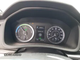 2018 Hyundai Sonata Hybrid Limited with VIN KMHE34L31JA078739, listed as a Copart auction lot 80215894 with 60,116 mi miles and Salvage Title. Bid and sale history available at carsss.com. Image 9.