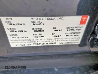 2019 Tesla Model S 100D z VIN 5YJSA1E44KF349058, wystawiony jako Copart lot #57670865 z przebiegiem 39 613 mil mil oraz Szkoda całkowita • Salvage title. Historia ofert i sprzedaży dostępna na DreamBid. Obrazek 12.