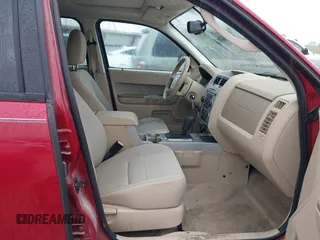 2011 Ford Escape XLT с VIN 1FMCU9D7XBKB32540, выставлен на аукционе IAAI как лот 42327433 с пробегом 73 075 миль миль и . История ставок и продаж доступна на DreamBid. Изображение 5.