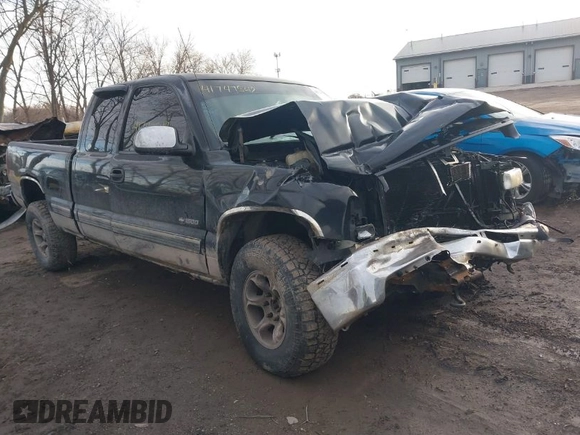 1999 Chevrolet Silverado 1500 LT with VIN 2GCEK19T6X1256127, listed as a IAAI auction lot 41747542 with 165,721 mi miles and . Bid and sale history available at DreamBid. Image 1.