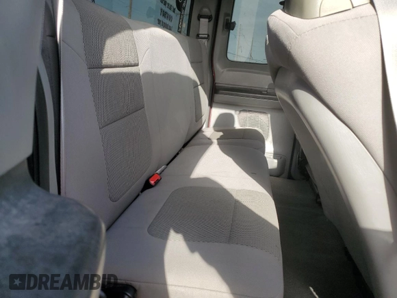 2006 Ford F-250 XL с VIN 1FTSX21P36EA55002, выставлен на аукционе Copart как лот 60961575 с пробегом 158 210 миль миль и Списание • Salvage title. История ставок и продаж доступна на DreamBid. Изображение 10.