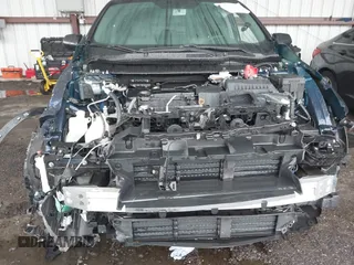 2019 Honda CR-V LX with VIN 2HKRW5H39KH400453, listed as a IAAI auction lot 40041024 with 76,932 mi miles and . Bid and sale history available at carsss.com. Image 18.