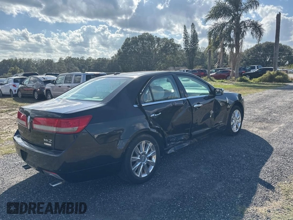 2011 Lincoln MKZ Hybrid with VIN 3LNDL2L33BR759329, listed as a Copart auction lot 87471614 with 131,927 mi miles and Clean Title. Bid and sale history available at carsss.com. Image 4.